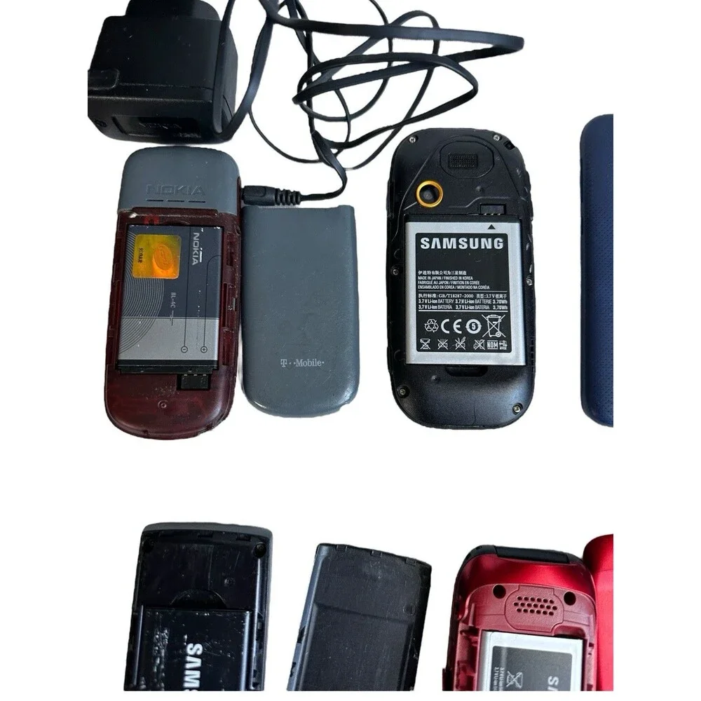 Lot of 13 Vintage Cell Phones Mixed Lot Samsung Nokia, Alcatel ZTE BLU, Sidekick